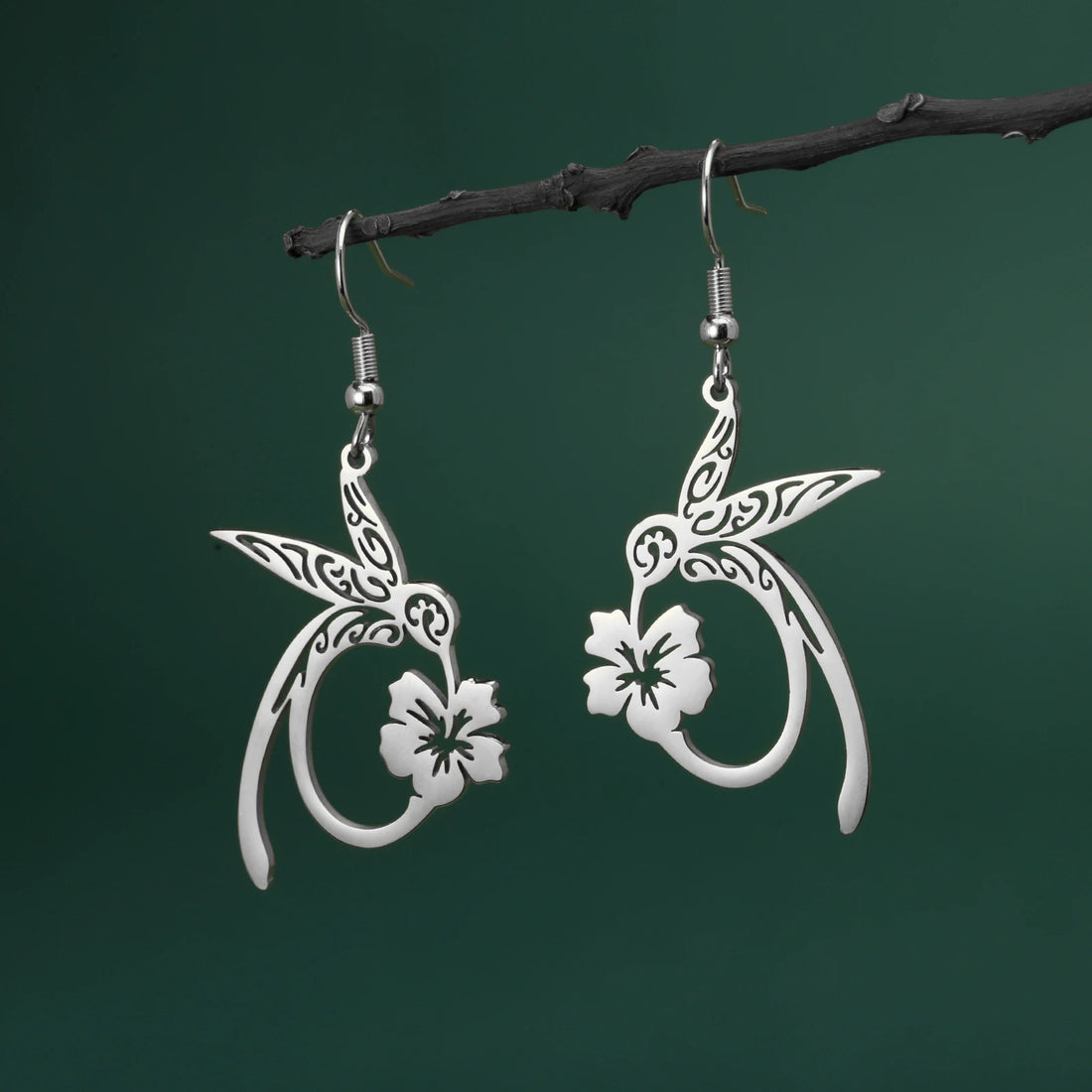 Brincos Beija-Flor– Aço Inoxidável Dourado/Prateado | Joia Animal Feminina Elegante e Romântica | Presente Ideal