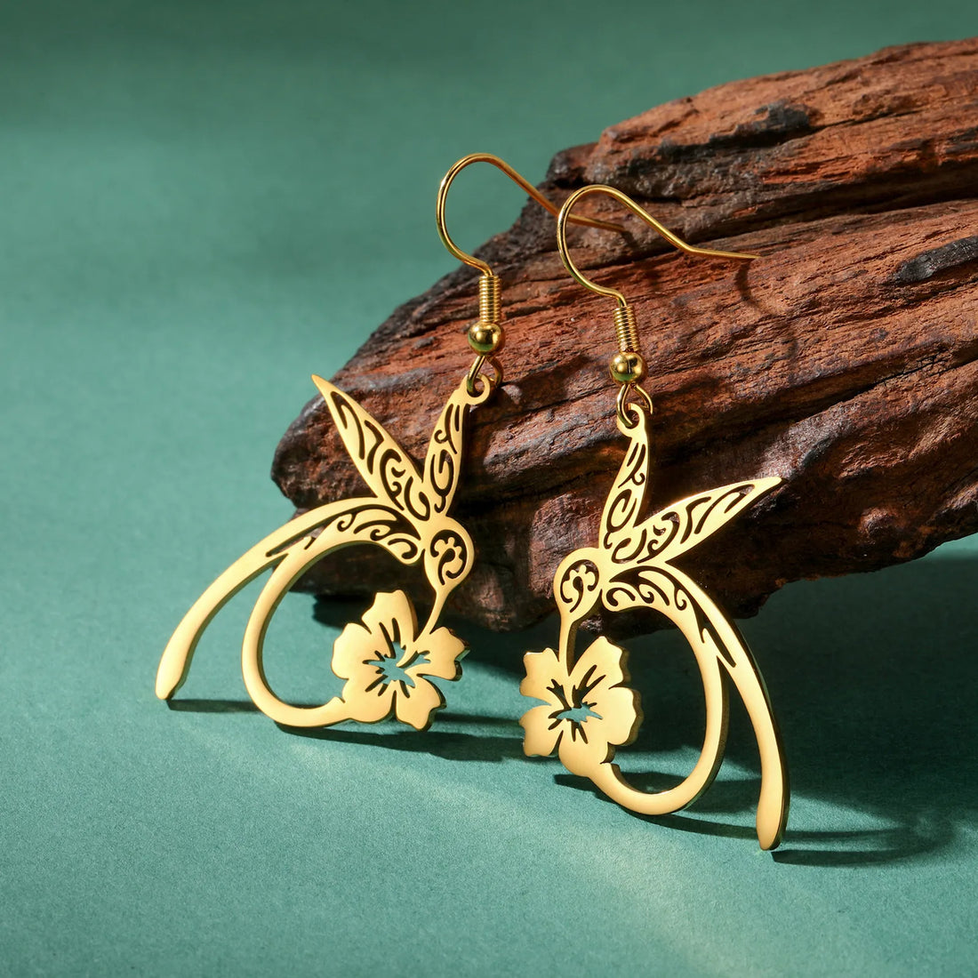 Brincos Beija-Flor– Aço Inoxidável Dourado/Prateado | Joia Animal Feminina Elegante e Romântica | Presente Ideal