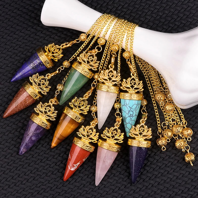 Pêndulo Cone de Lótus Dourado em Pedra Natural – 20x49mm  Joia mística para proteção, equilíbrio e criação de acessórios