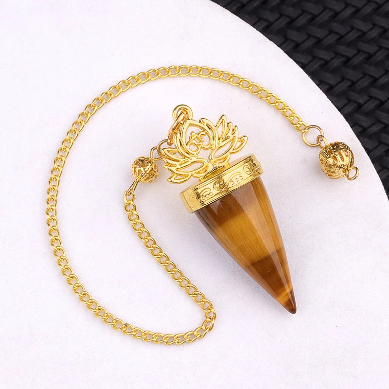 Pêndulo Cone de Lótus Dourado em Pedra Natural – 20x49mm  Joia mística para proteção, equilíbrio e criação de acessórios