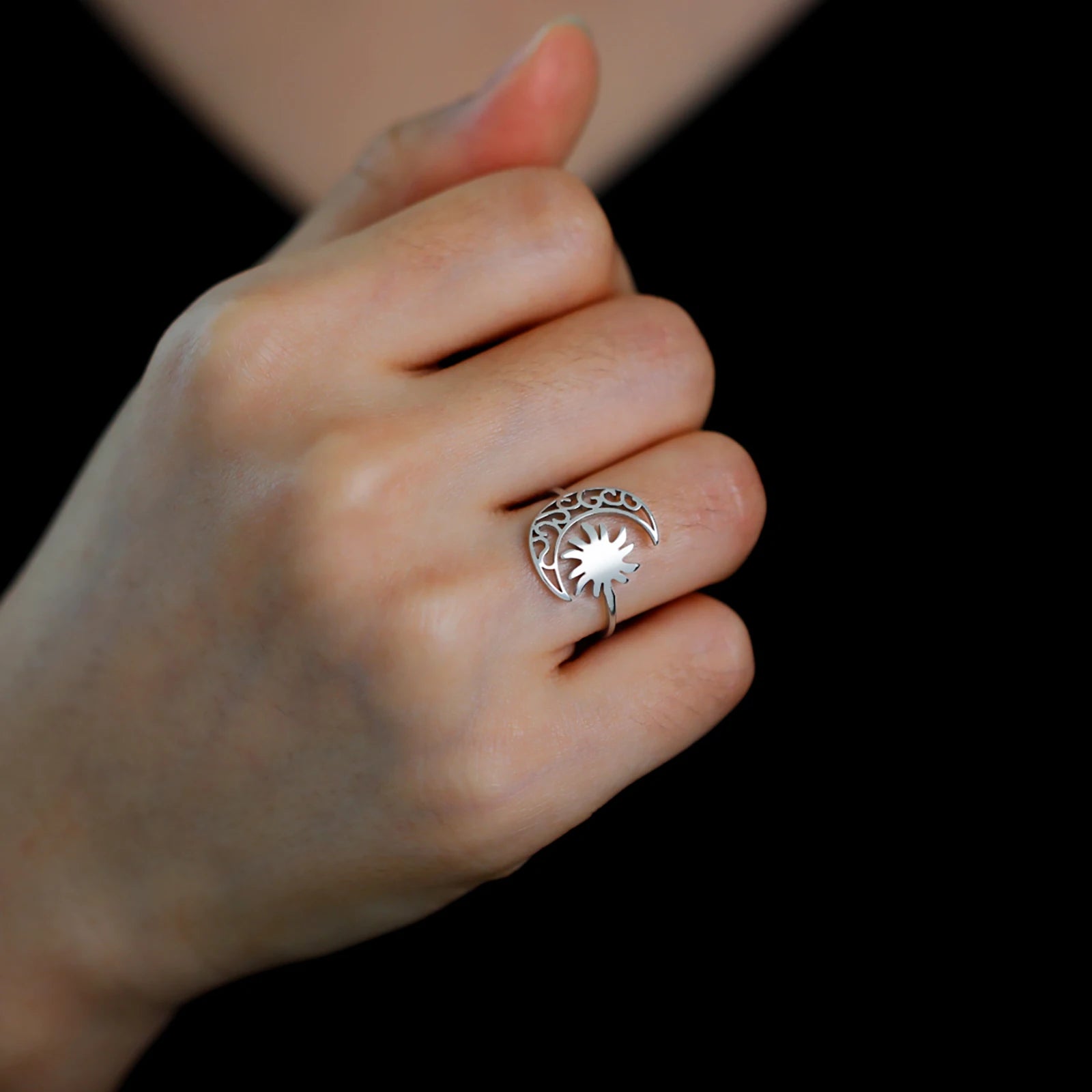 Anel Lua Crescente e Sol – Equilíbrio, Ciclos e União das Energias