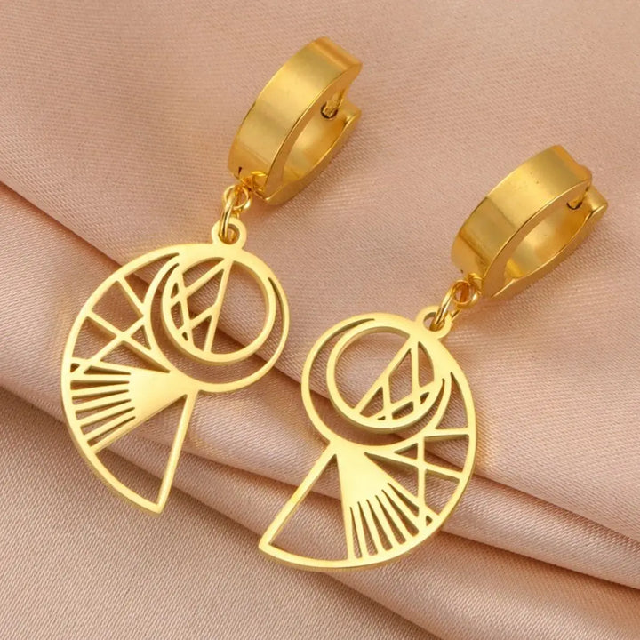 Brinco Espiral Geométrico Minimalista Feminino – Jóia Moderna em Aço Inoxidável Dourado/Prateado | Design Oco Elegante para Presente
