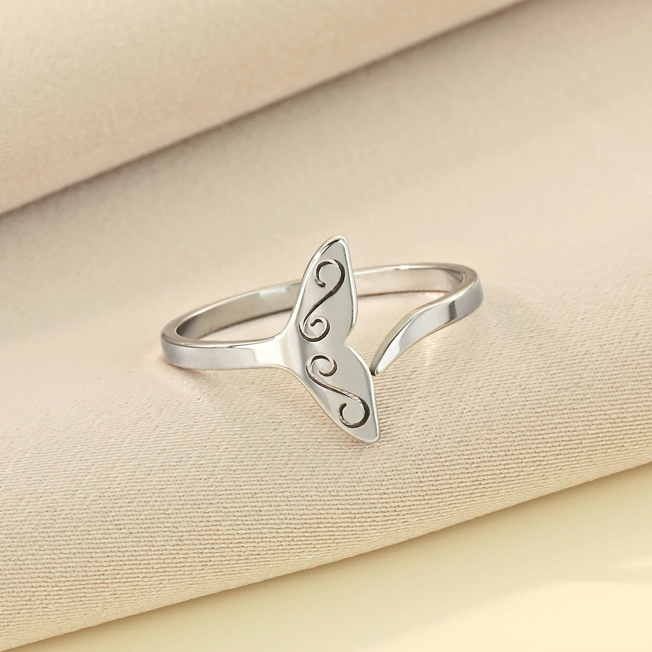 Anel Cauda de Sereia e Baleia – Símbolo de Intuição, Proteção e Profundidade