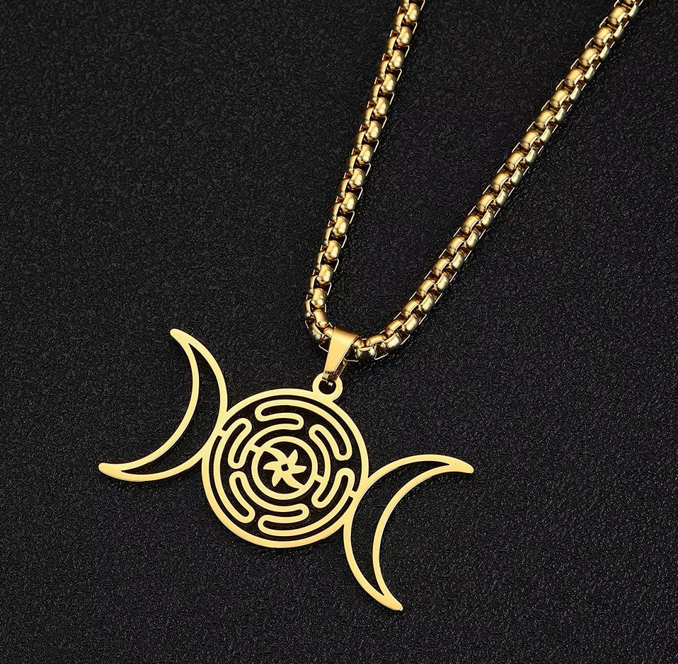 Amuleto Sagrado da Deusa Tríplice – Roda de Hécate em Aço Inoxidável