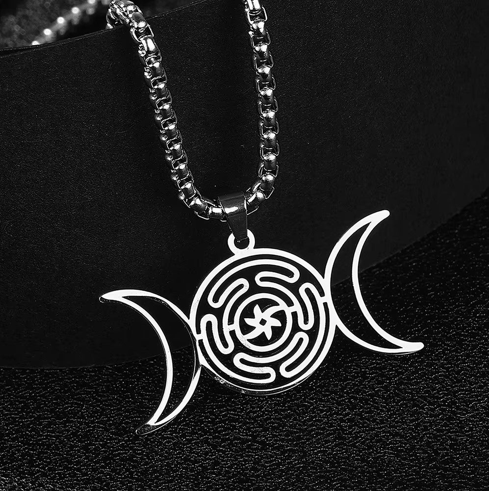 Amuleto Sagrado da Deusa Tríplice – Roda de Hécate em Aço Inoxidável