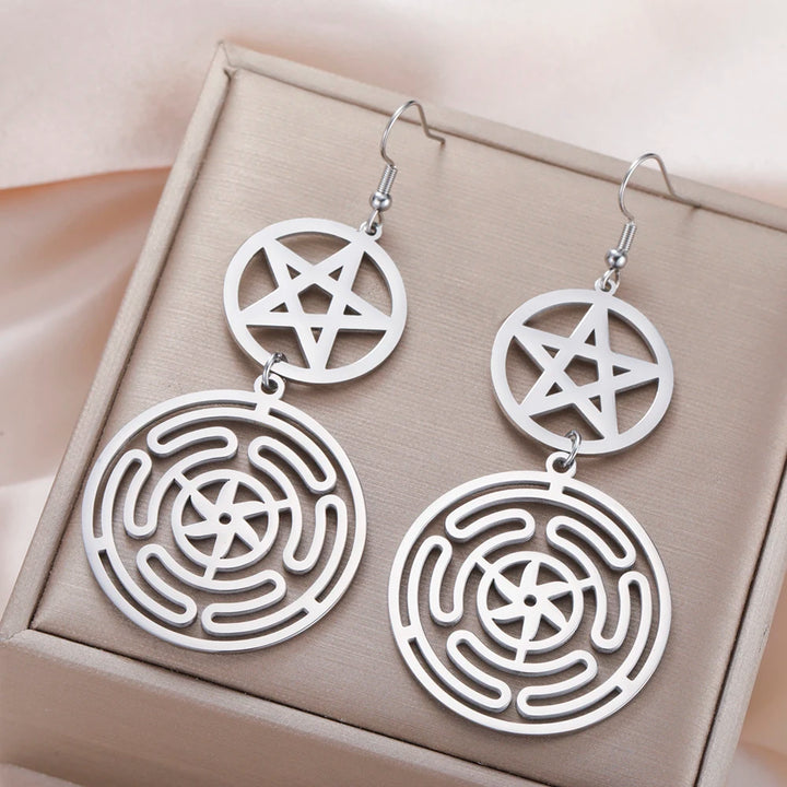 Argolas com Pentagrama, Roda de Hécate e Sigilo de Lilith – Joias Místicas em Aço Inoxidável