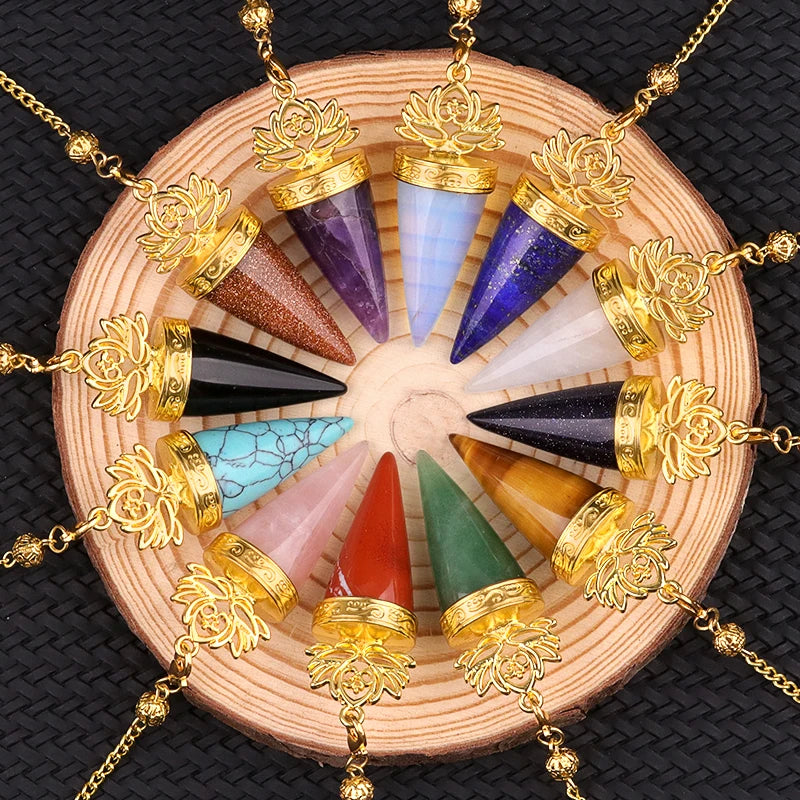 Pêndulo Cone de Lótus Dourado em Pedra Natural – 20x49mm  Joia mística para proteção, equilíbrio e criação de acessórios